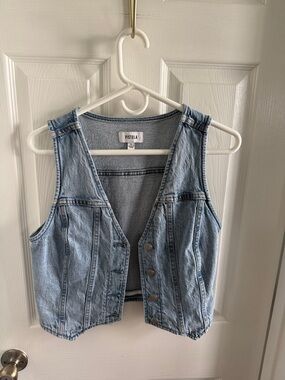 pistola Light Blue Denim Button-Front Vest